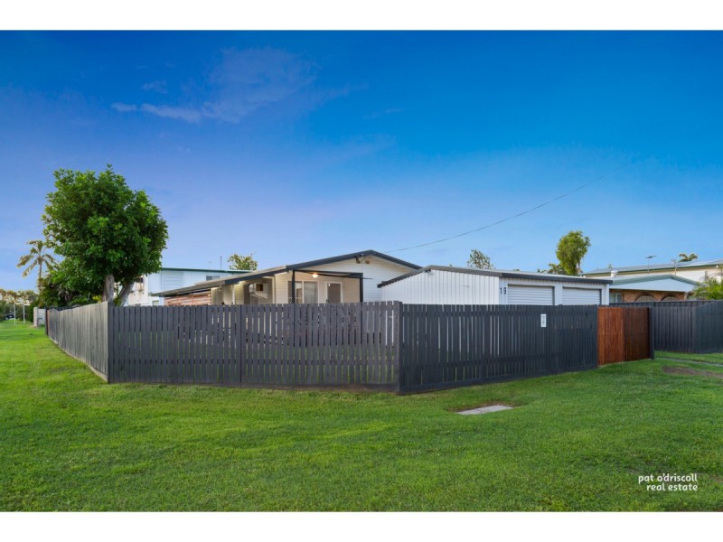 19 Hardy Avenue, Park Avenue QLD 4701