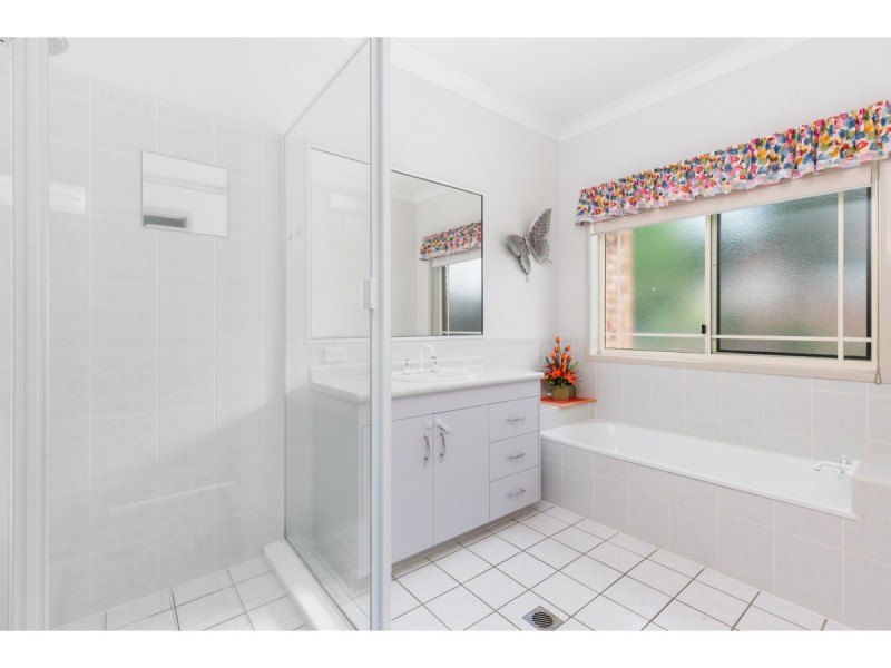 65 Angela Road, Rockyview QLD 4701