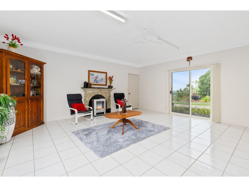 65 Angela Road, Rockyview QLD 4701