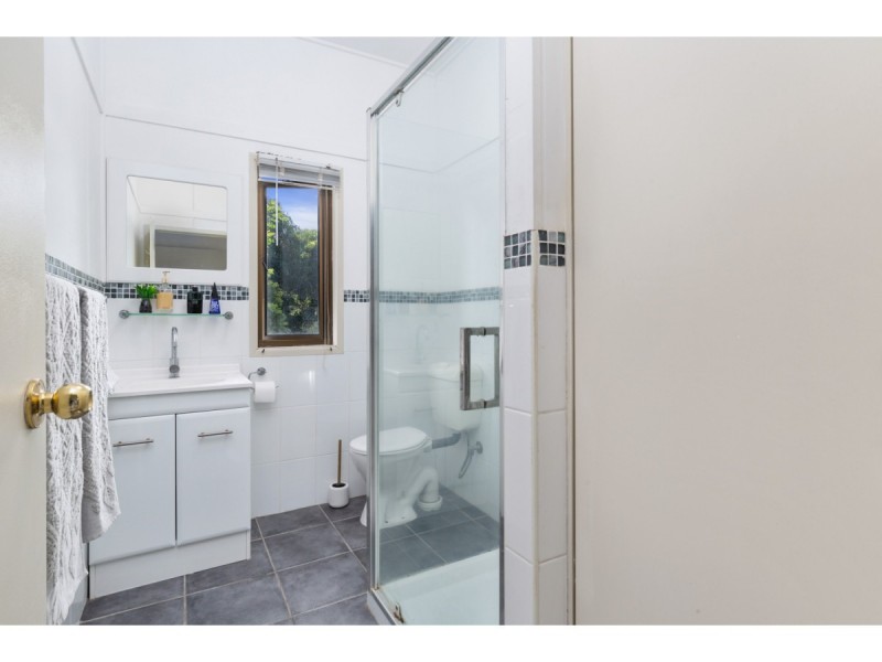 5 Bernard Street, Berserker QLD 4701
