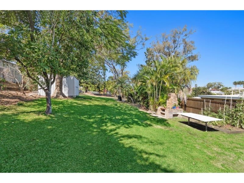 11 Bauhinia Terrace, The Range QLD 4700
