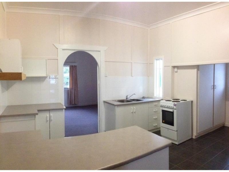 107 Sharples Street, Berserker QLD 4701