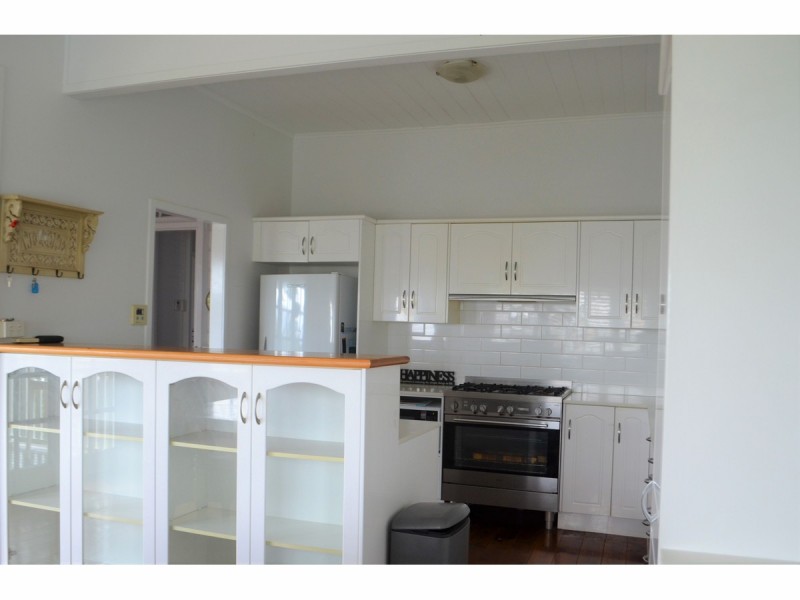 28 Church Street, Allenstown QLD 4700