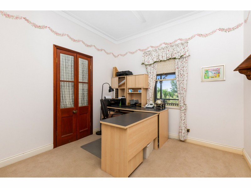 30 James Street, The Range QLD 4700