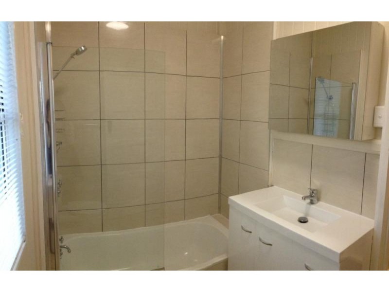 39 Meade Street, Wandal QLD 4700