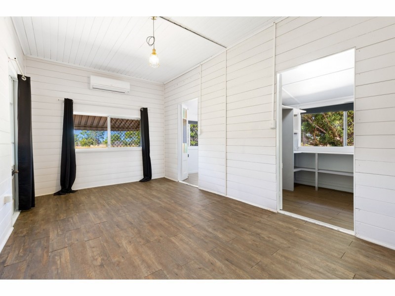 2 Six Mile Road, Pink Lily QLD 4702