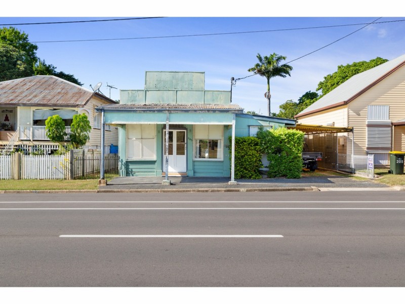 205 Denham Street, The Range QLD 4700