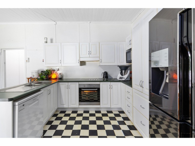 205 Denham Street, The Range QLD 4700