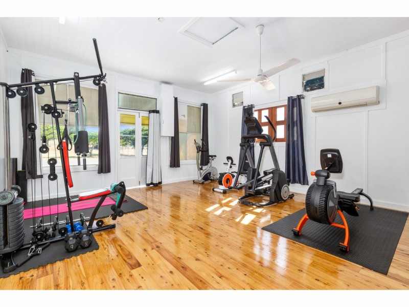 205 Denham Street, The Range QLD 4700