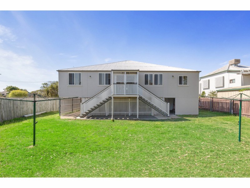 1 & 2/100 Edington Street, Berserker QLD 4701