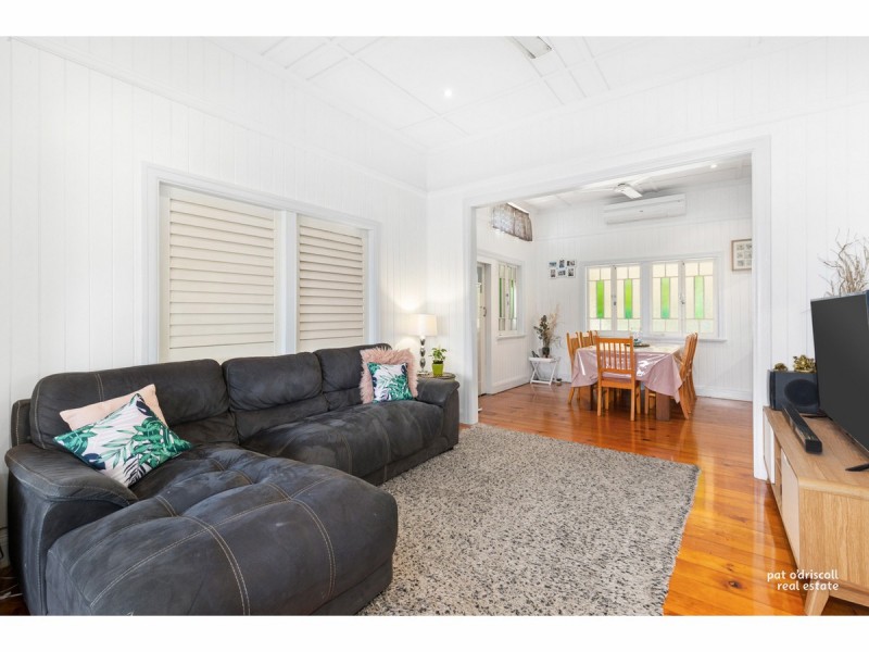 26 Cousins Street, The Range QLD 4700