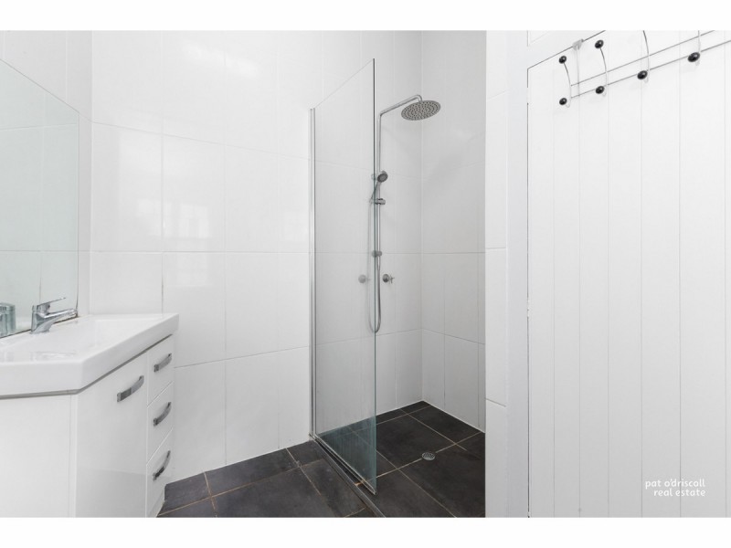 26 Cousins Street, The Range QLD 4700