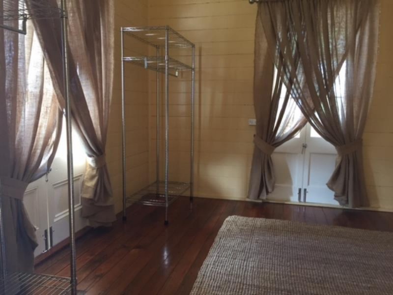 52 Davis Street, The Range QLD 4700