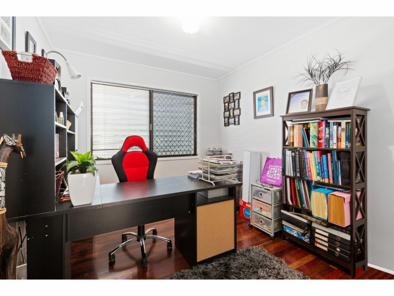 22 Harwood Street, Park Avenue QLD 4701