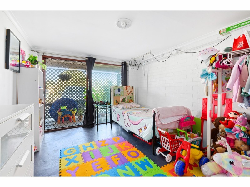 22 Harwood Street, Park Avenue QLD 4701