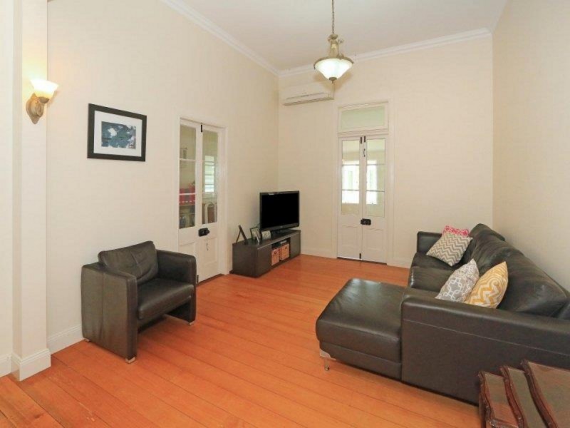 3 MacGregor Street, The Range QLD 4700