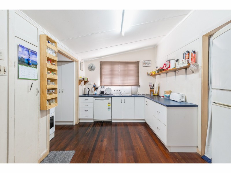 145 Glenmore Road, Park Avenue QLD 4701