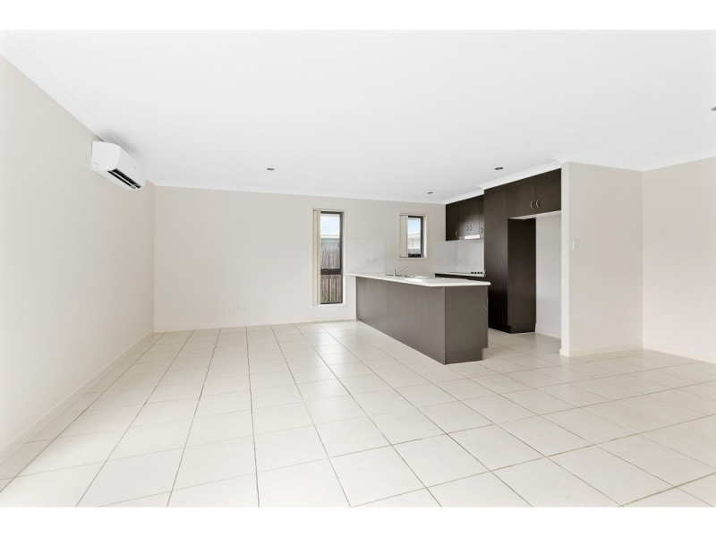 24 Vermont Drive, Parkhurst QLD 4702