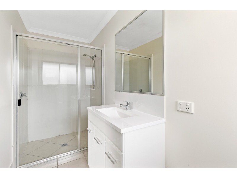 24 Vermont Drive, Parkhurst QLD 4702