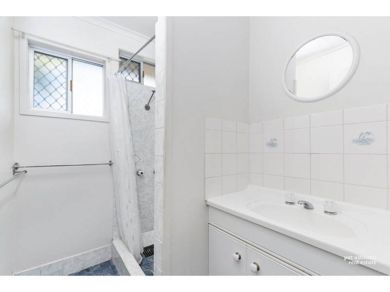 2/595 Ibis Avenue, Kawana QLD 4701