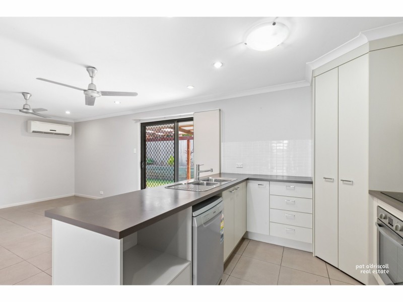 11/249 Mason Street, Koongal QLD 4701