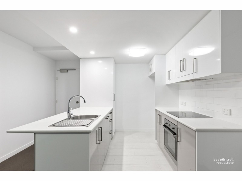 302/2-4 Victoria Parade, Rockhampton City QLD 4700