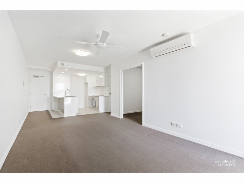 302/2-4 Victoria Parade, Rockhampton City QLD 4700