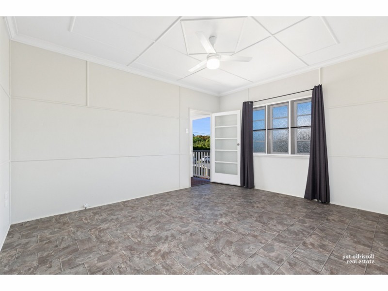 27 Spencer Street, The Range QLD 4700