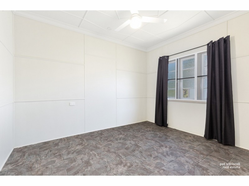 27 Spencer Street, The Range QLD 4700