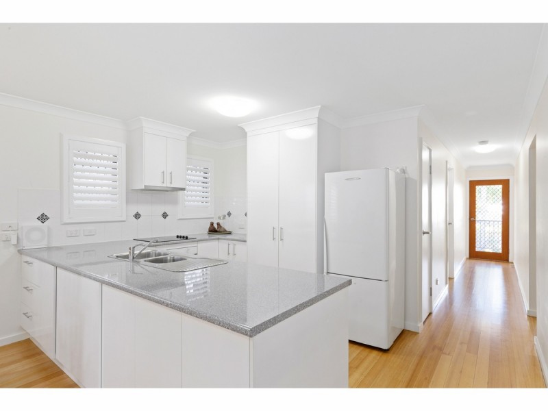 12 Rundle Street, Wandal QLD 4700