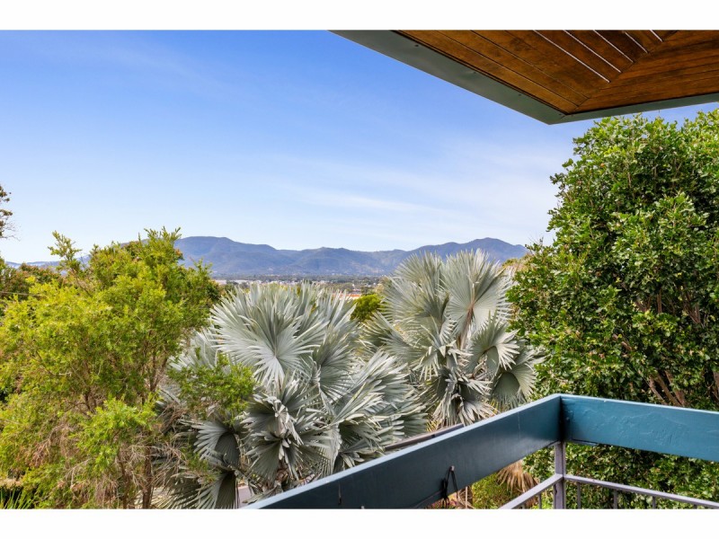 31 Queen Street, The Range QLD 4700
