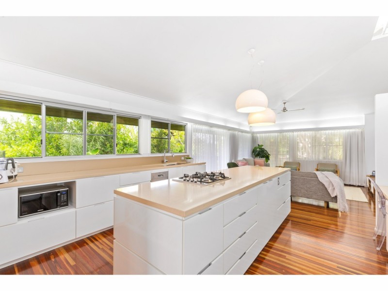 31 Queen Street, The Range QLD 4700