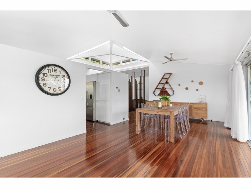 31 Queen Street, The Range QLD 4700