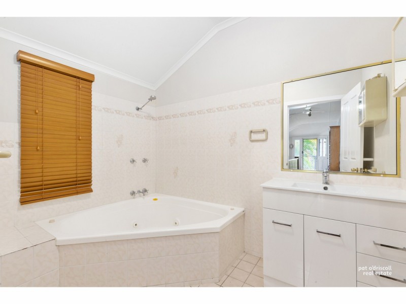 4 Marris Street, The Range QLD 4700