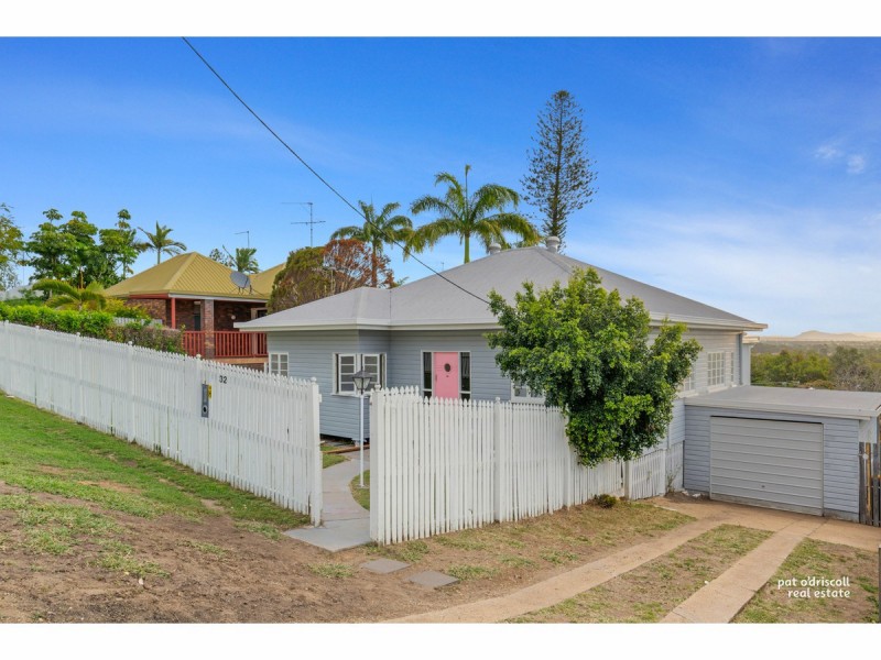 32 Wentworth Terrace, The Range QLD 4700