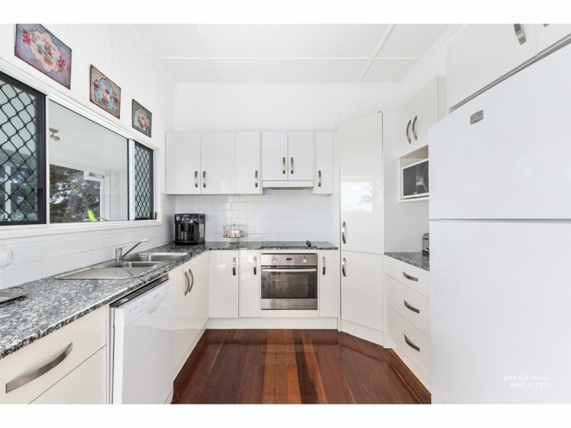 32 Wentworth Terrace, The Range QLD 4700