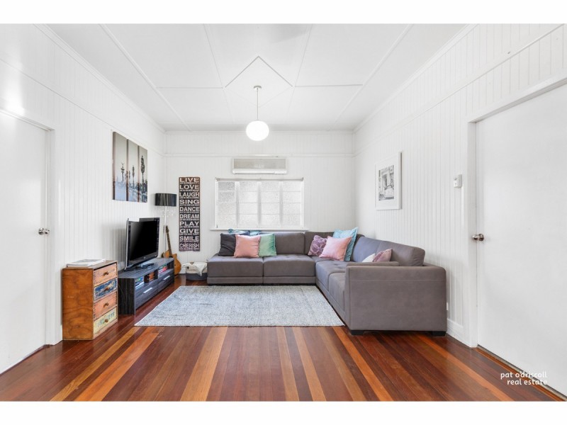 32 Wentworth Terrace, The Range QLD 4700