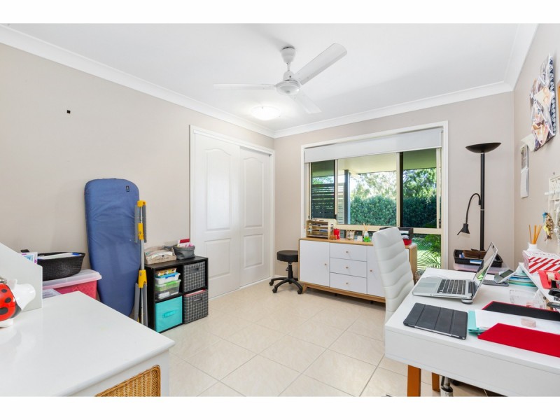 6-8 Kristie Drive, Rockyview QLD 4701