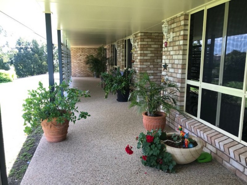 6-8 Kristie Drive, Rockyview QLD 4701