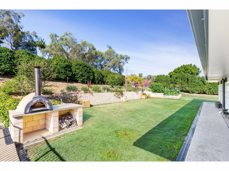 6-8 Kristie Drive, Rockyview QLD 4701