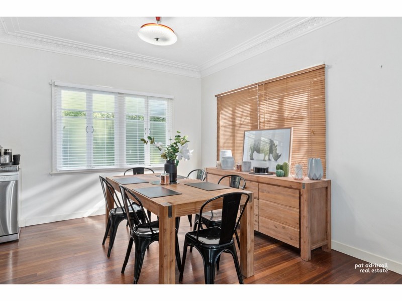 102 Davis Street, The Range QLD 4700