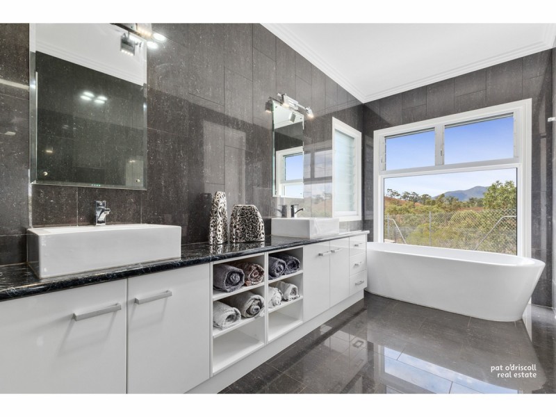 102 Grigg Road, Limestone Creek QLD 4701