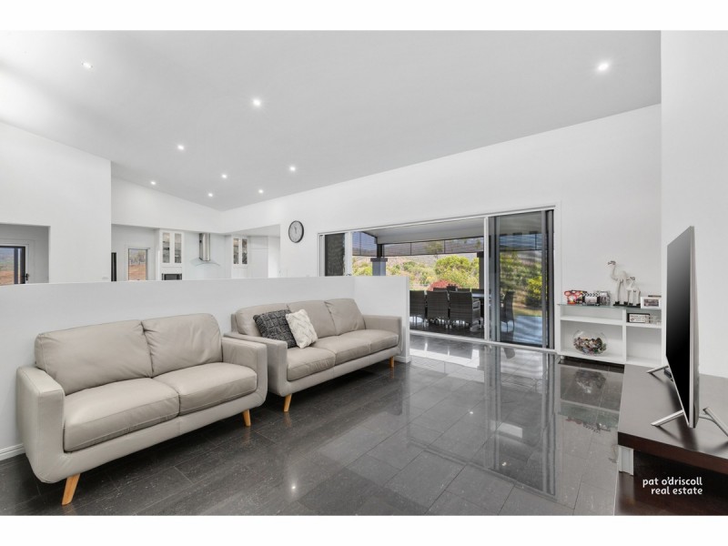 102 Grigg Road, Limestone Creek QLD 4701