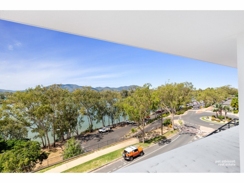 304 A & B/102-108 Victoria Parade, Rockhampton City QLD 4700