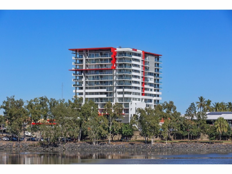 304 A & B/102-108 Victoria Parade, Rockhampton City QLD 4700