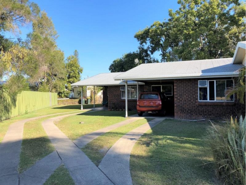 2/94 Stenlake Avenue, Kawana QLD 4701