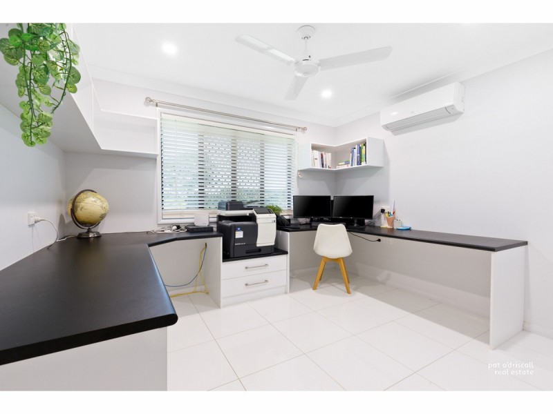 3 Peregrin Court, Parkhurst QLD 4702