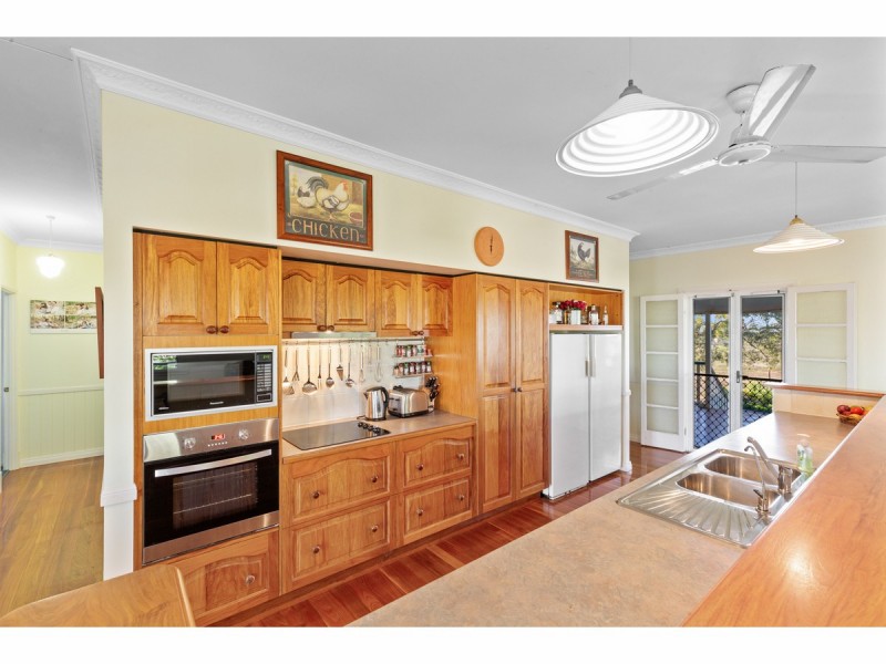 734 Gavial Gracemere Road, Gracemere QLD 4702