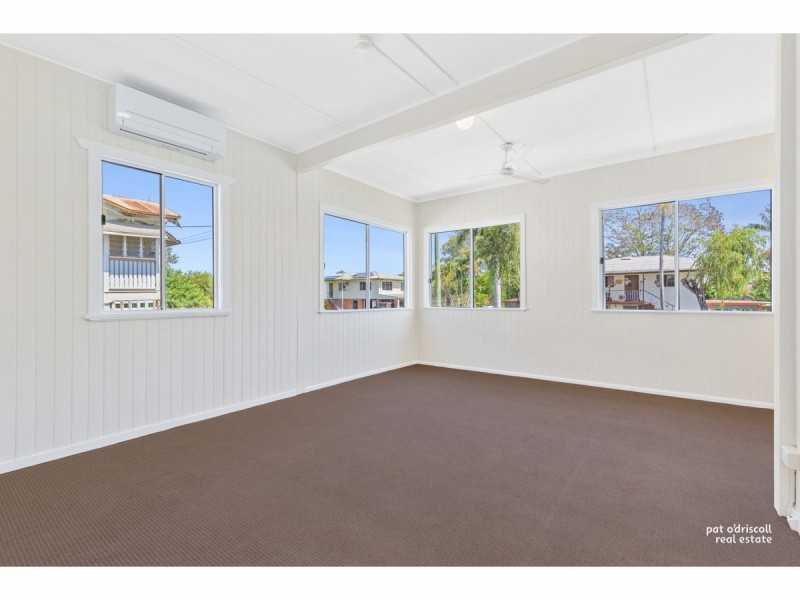 61 Deacon Street, Berserker QLD 4701