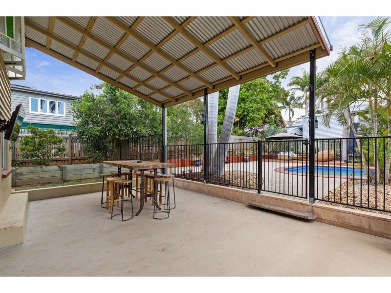 94 Davis Street, The Range QLD 4700